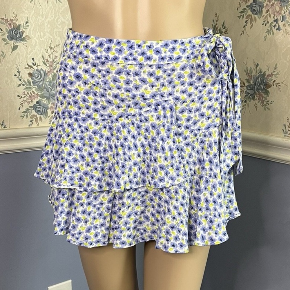 Forever 21 White and Purple Tie Up Mini Skirt